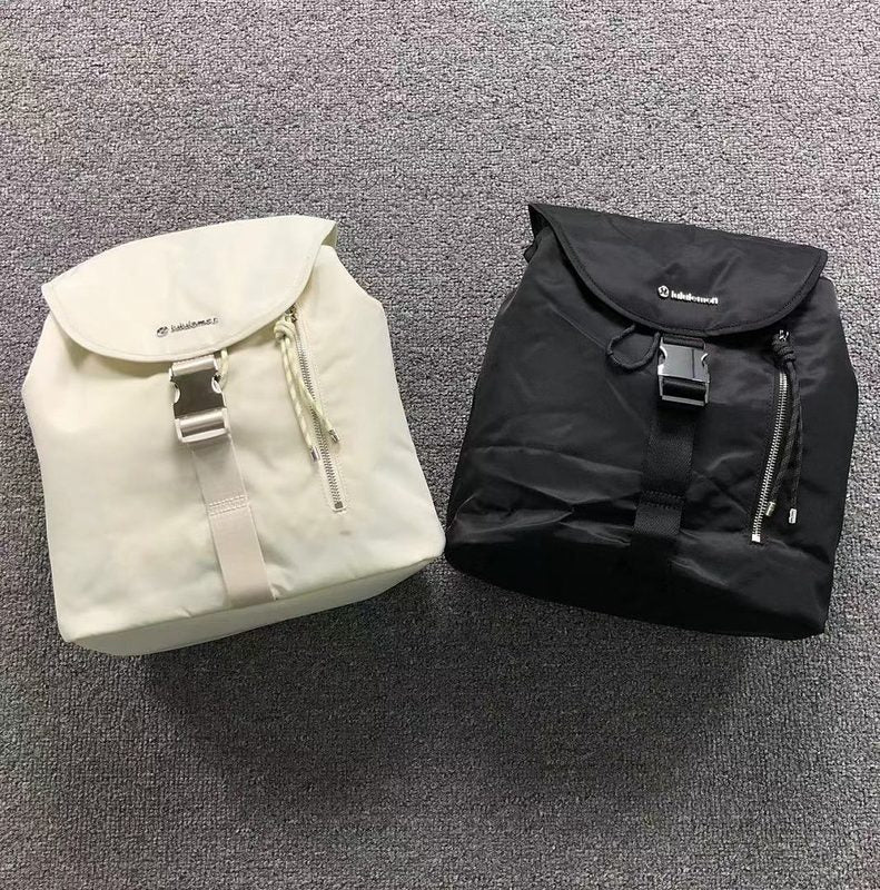 LULULEMON BAG 15
