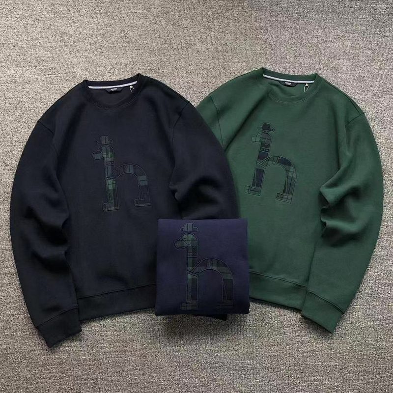 HAS HOODIE 16
