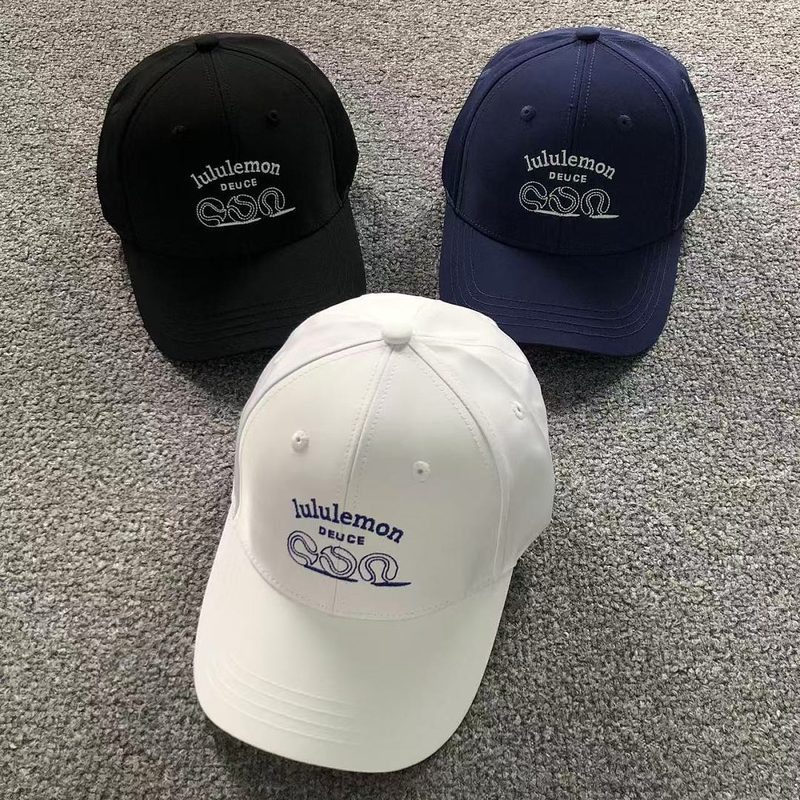 LULULEMON HAT 30