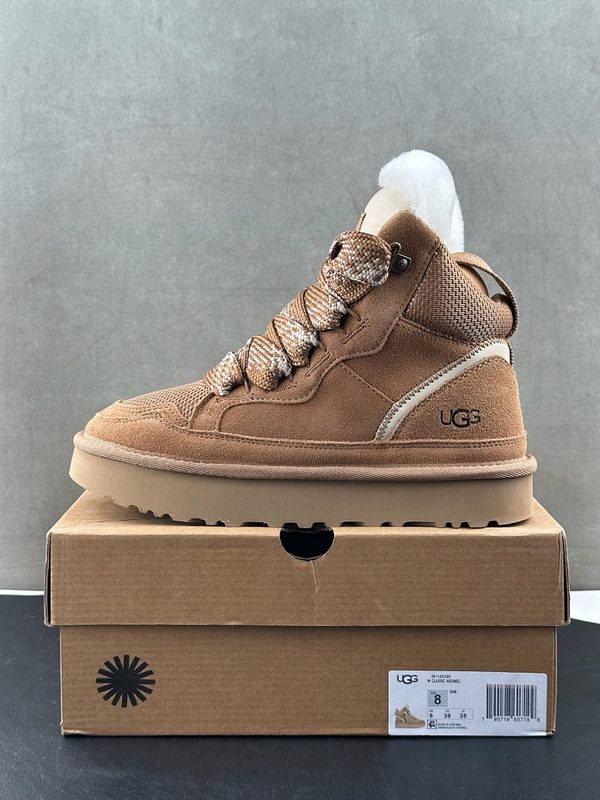 UGG N1145390 32