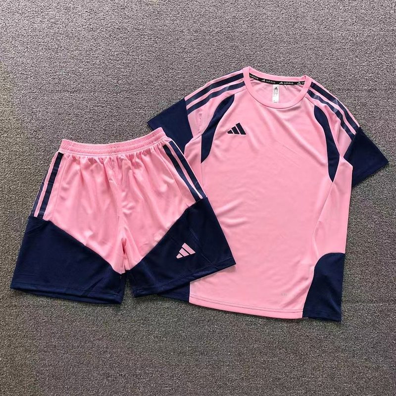 FOOTBALL T-SHIRT SHORTS 34