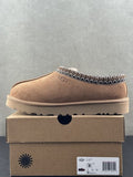UGG 35