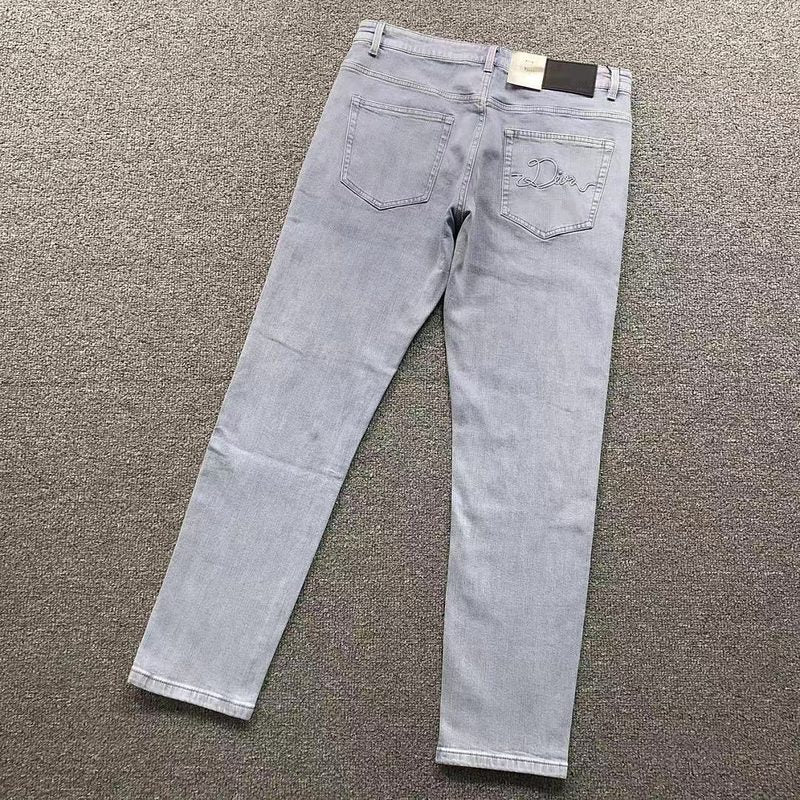 DO TROUSERS 35