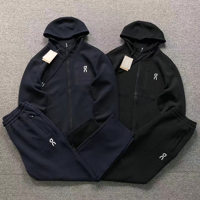 ON HOODIE TROUSERS 38