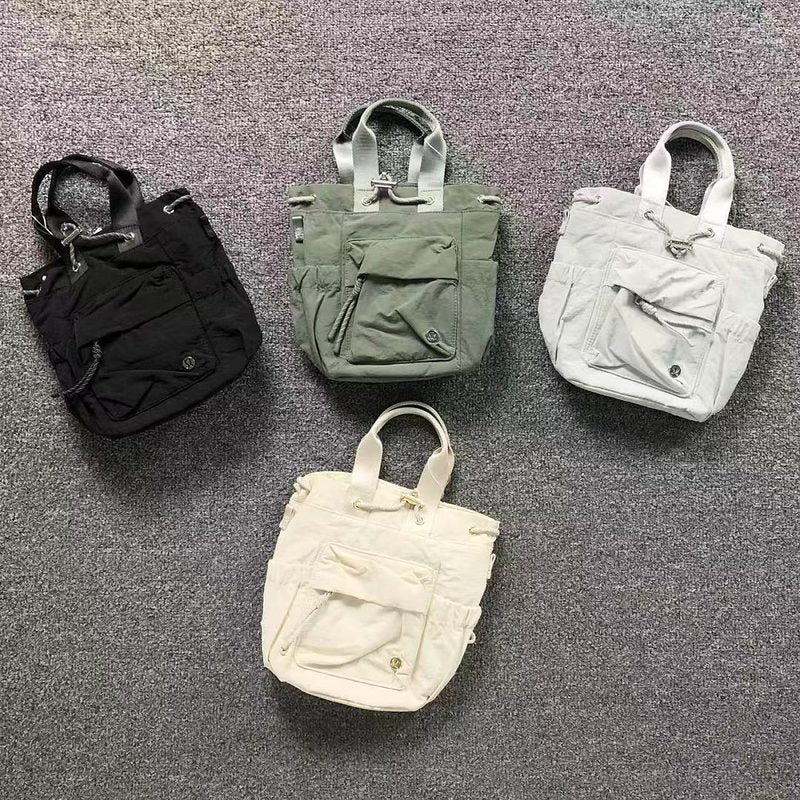 LULULEMON BAG 43