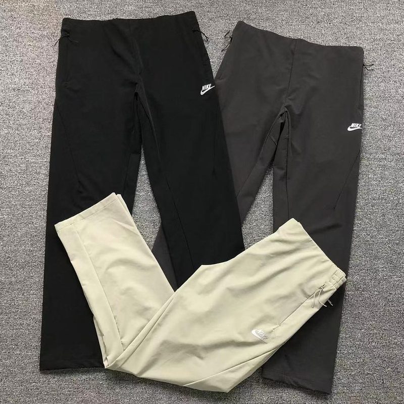 NIKE TROUSERS 44