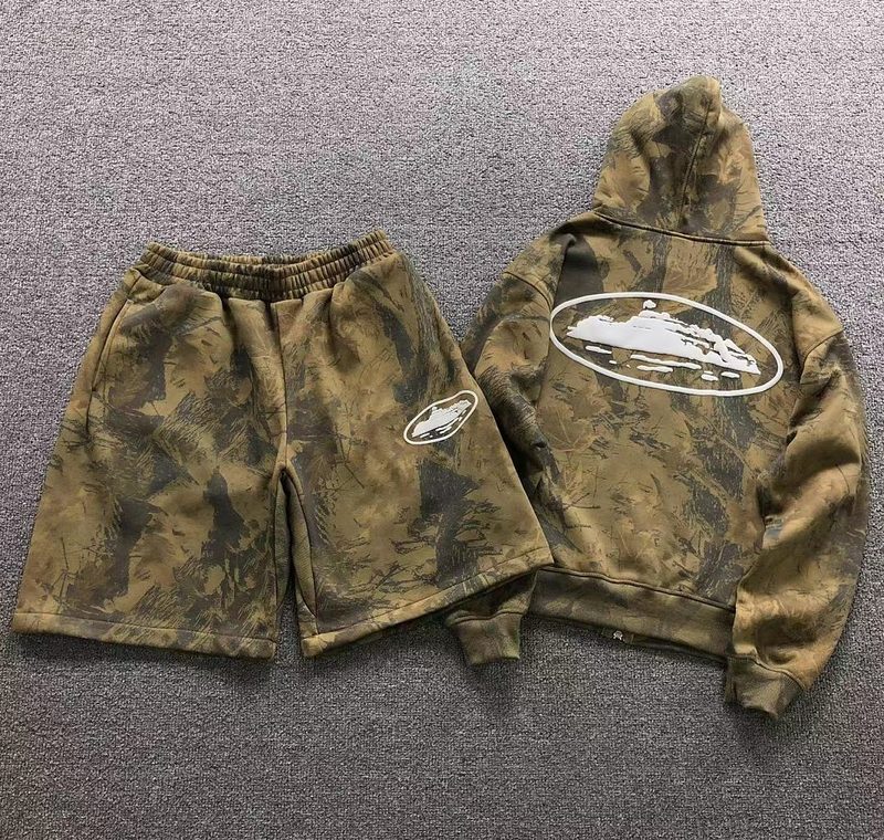CORTEIZ HOODIE SHORTS 54