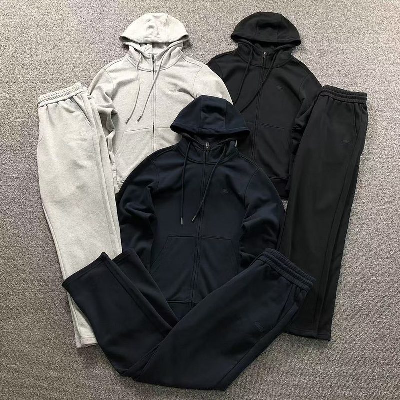 LACOSTE HOODIE TROUSERS 57