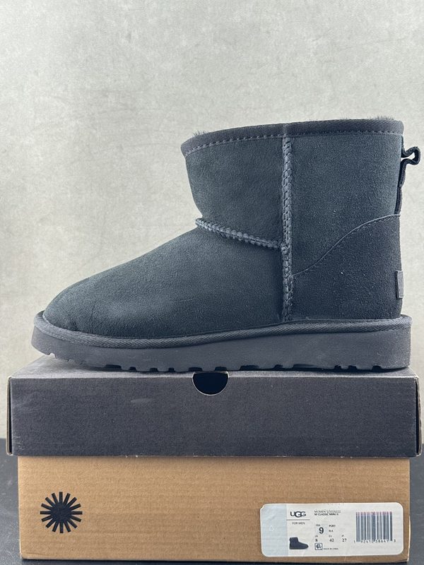 UGG 58