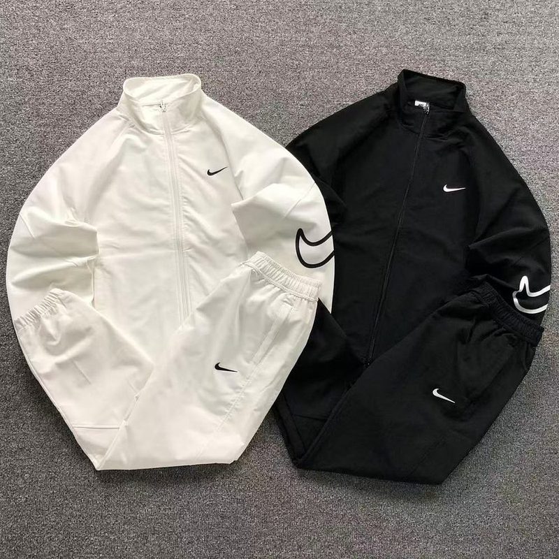NIKE JACKET TROUSERS 68