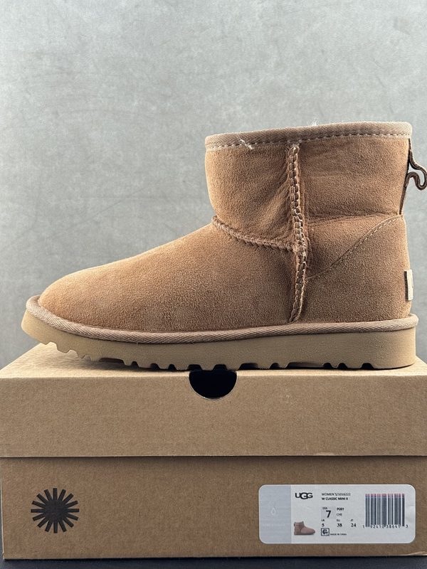 UGG 68