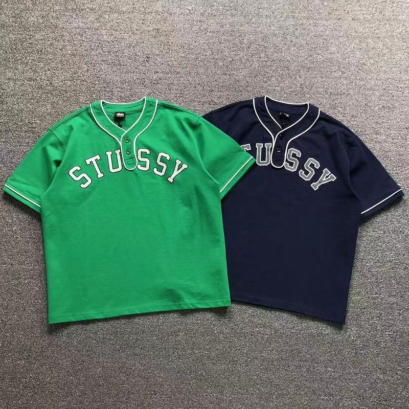 STUSSY T-SHIRT 68