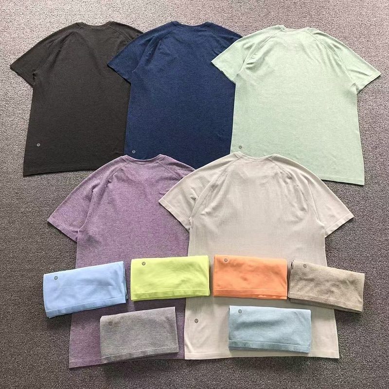 LULULEMON T-SHIRT 69