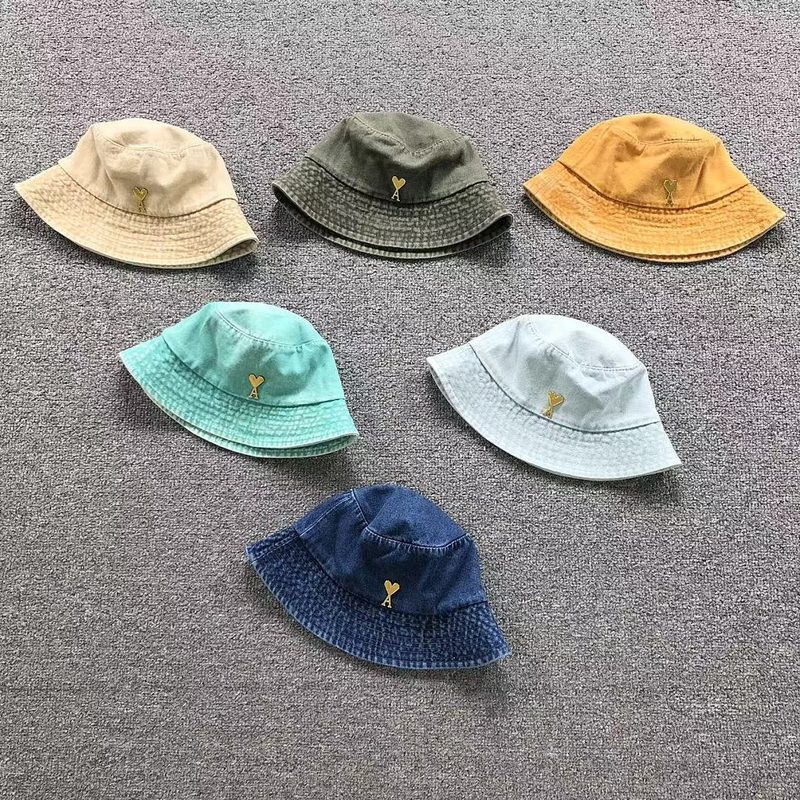 AMI HAT 70