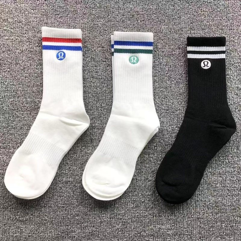 LULULEMON SOCKS 89