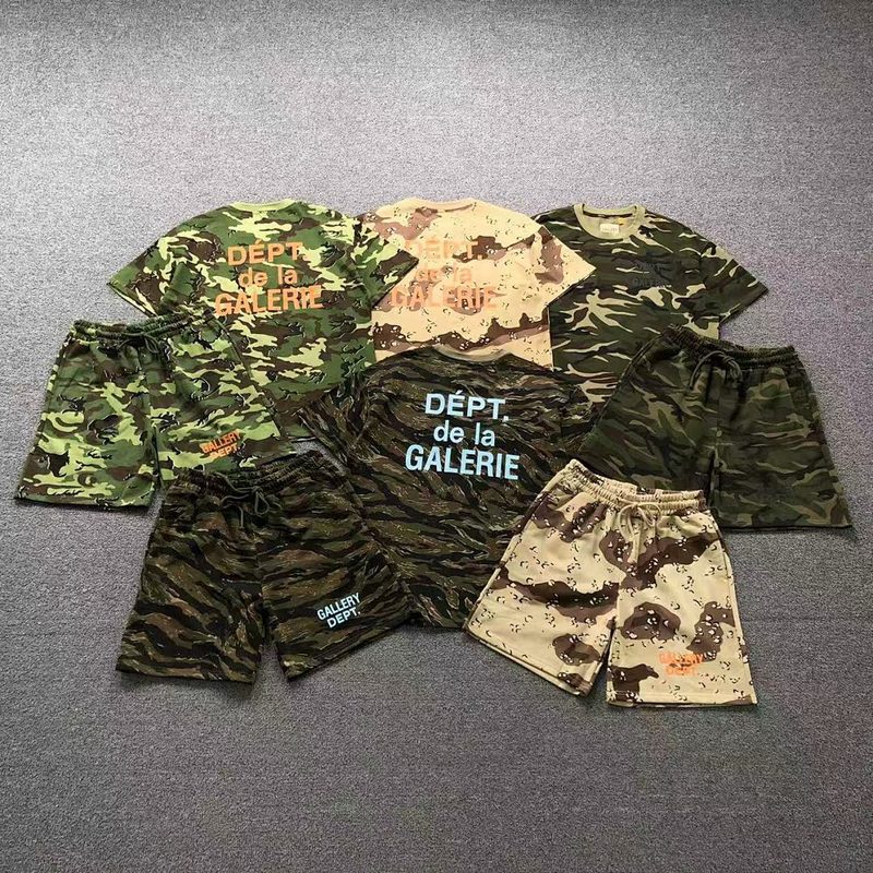 GALLERY DEPT T-SHIRT SHORTS 97