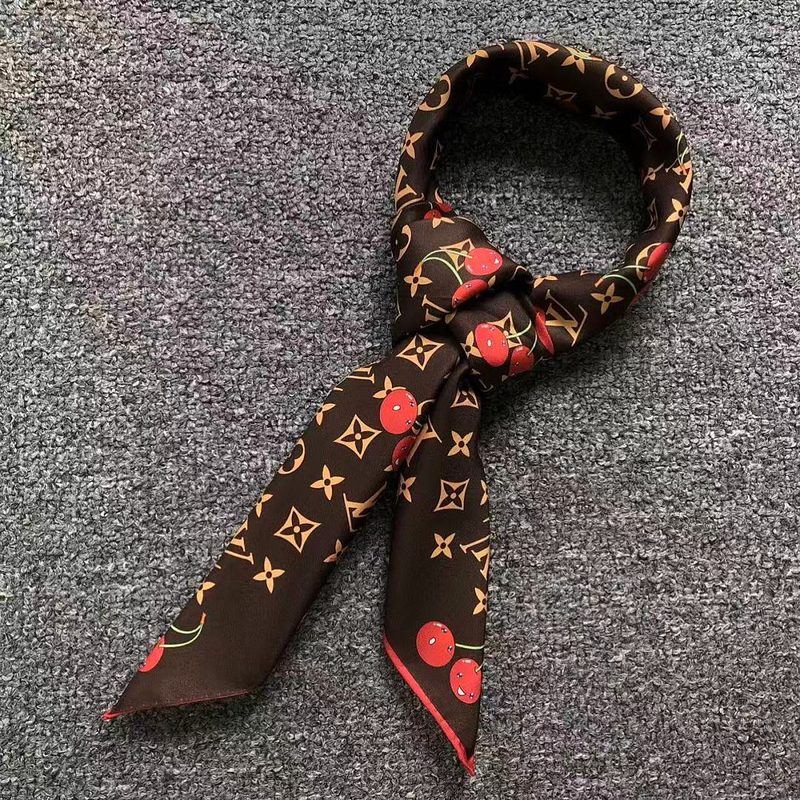 L SCARF 107