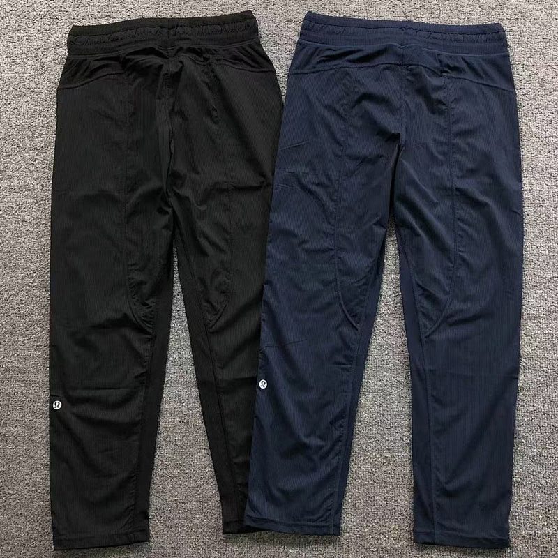 LULULEMON TROUSERS FEMAIE STYIE 114