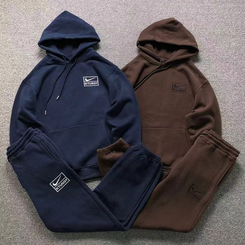 NIKE STUSSY HOODIE TROUSERS 126