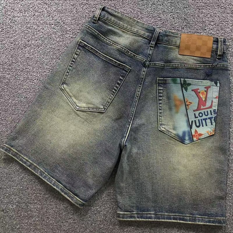 L SHORTS 130