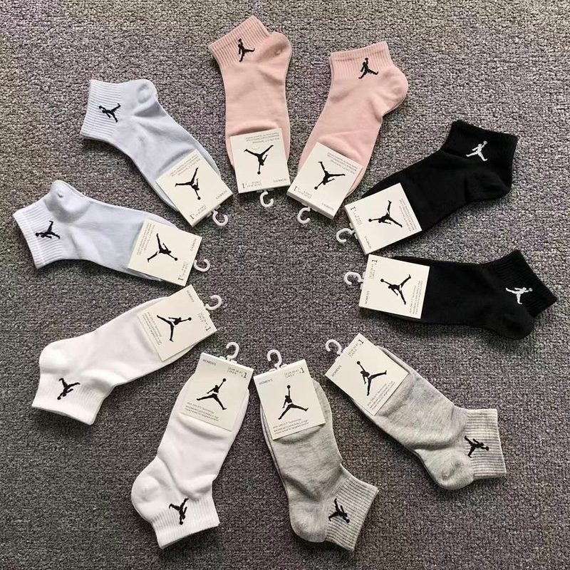 AR JRAN SOCKS 136