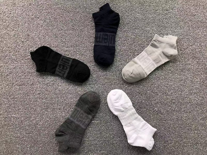 LULULEMON SOCKS 151