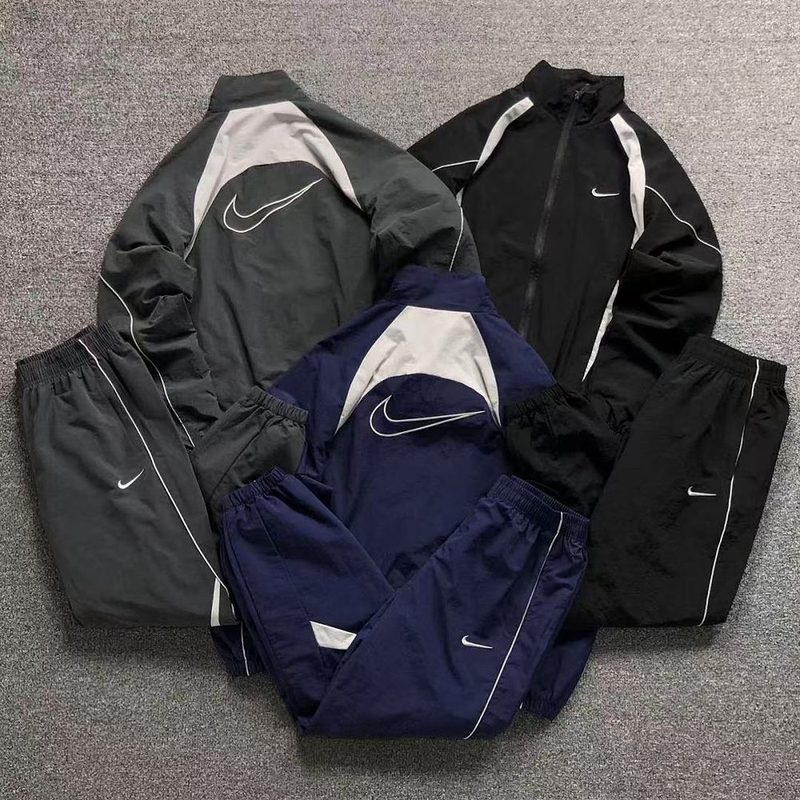 NIKE JACKET TROUSERS 194