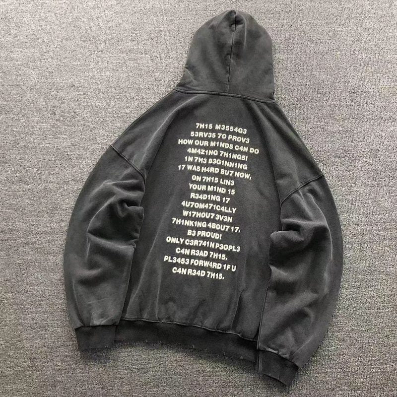 VETEMENTS HOODIE 196