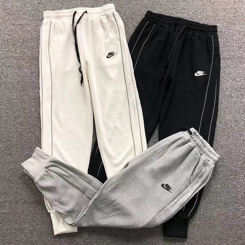 NIKE TROUSERS 210