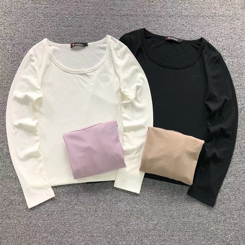 LULULEMON LONG SLEEVED FEMAIE STYIE 230