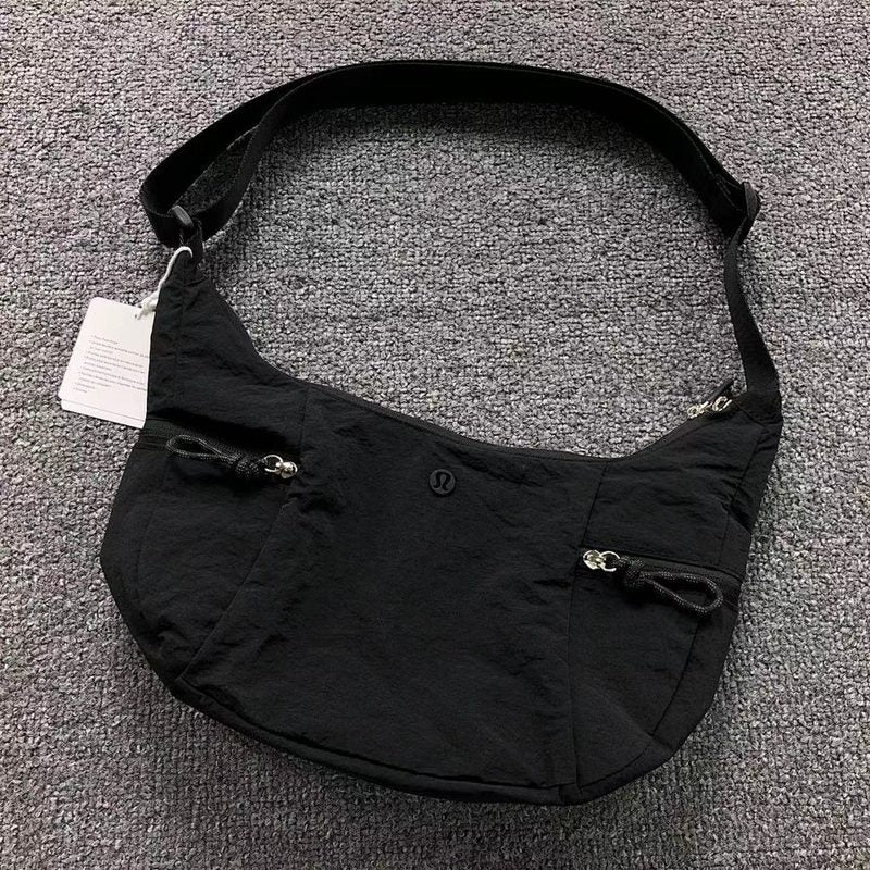 LULULEMON BAG 232