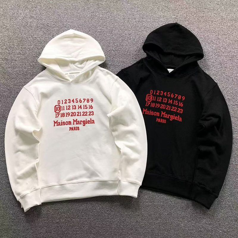 MAISON MARGIELA HOODIE 233