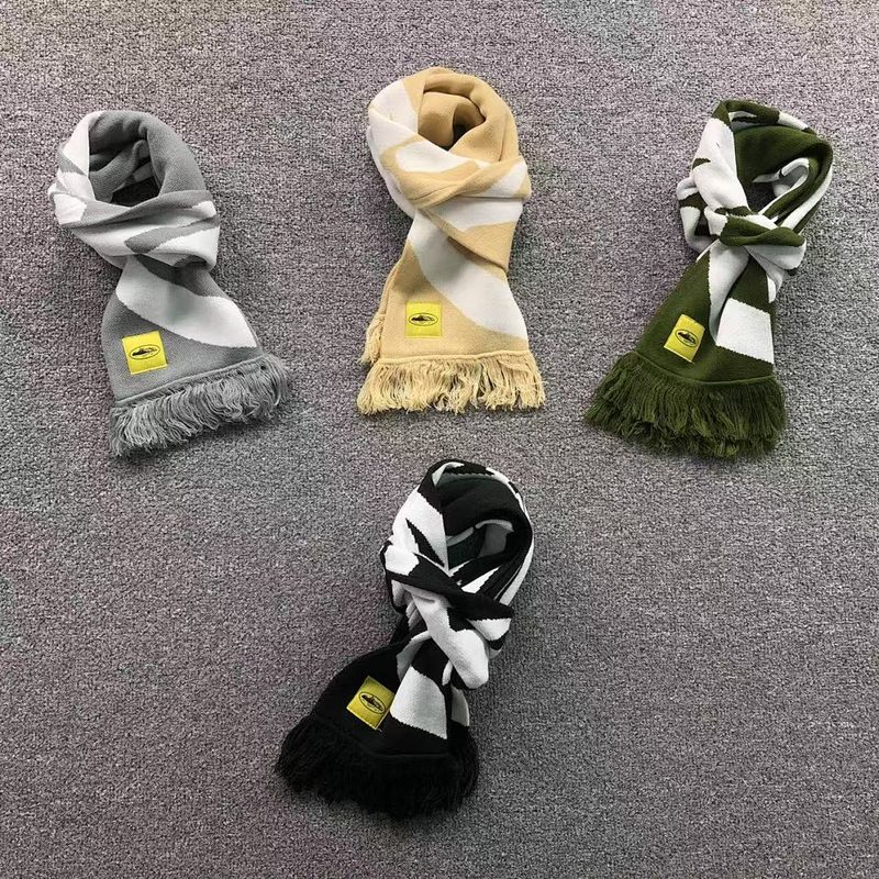 CORTEIZ SCARF 244