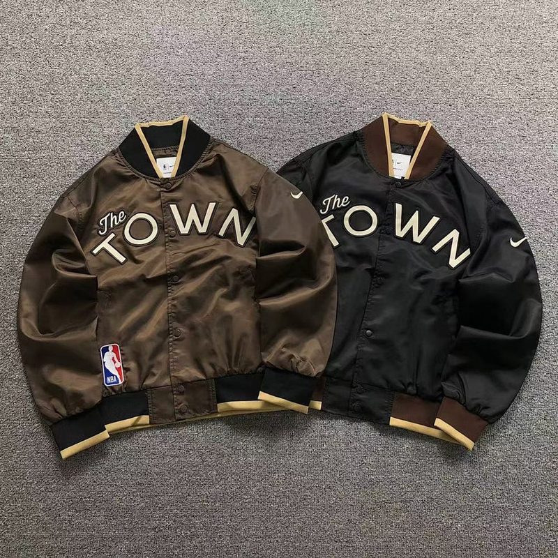 NIKE JACKET 349