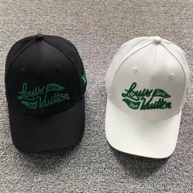 L HAT 377