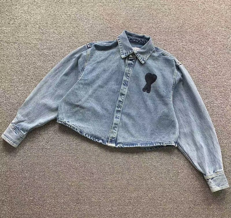 AMI JACKET FEMAIE STYIE 436