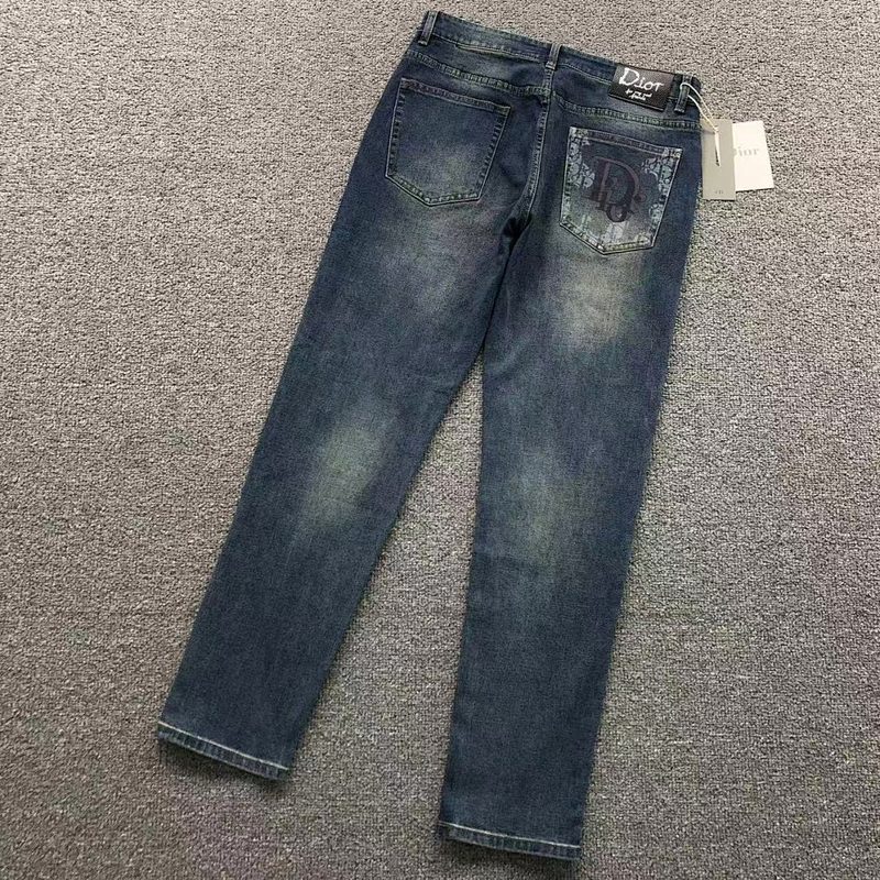 DO TROUSERS 467