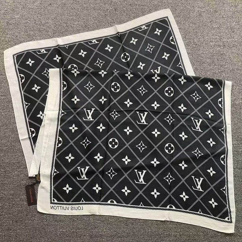 L SCARF 545