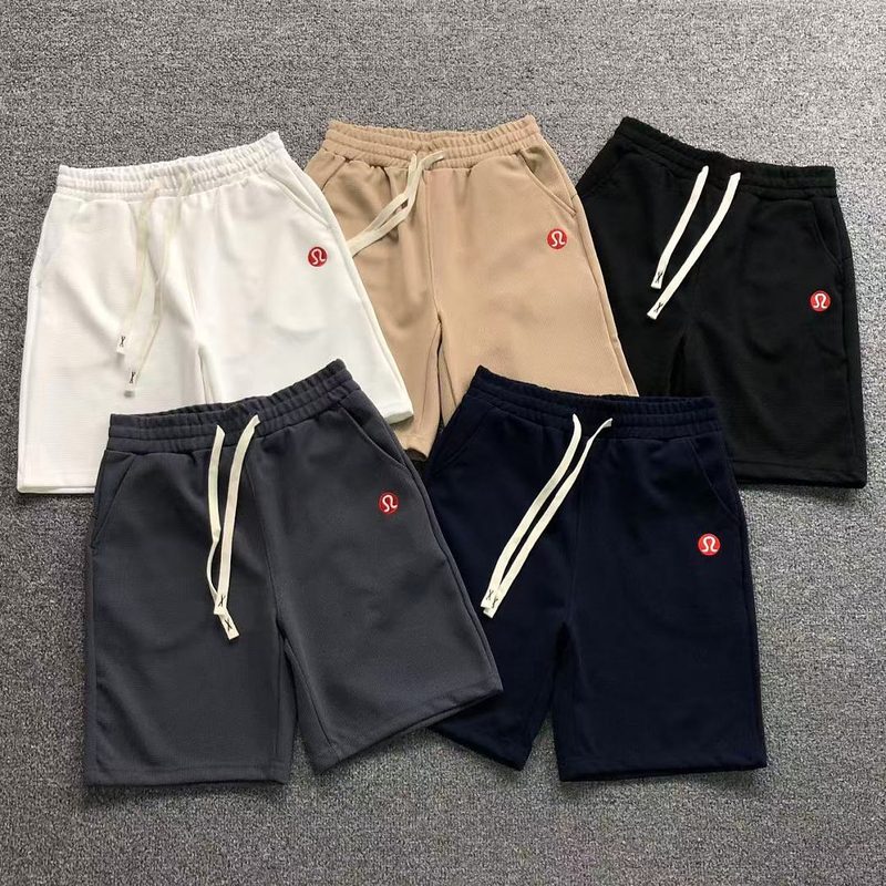 LULULEMON SHORTS 555