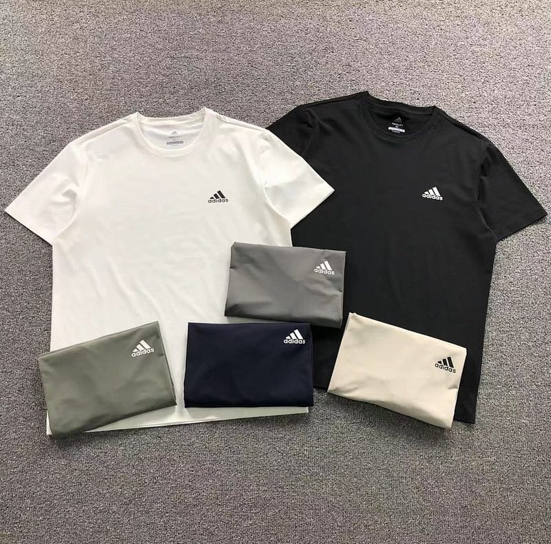 ADIDAS T-SHIRT 556