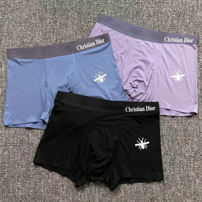 DO UNDERWEAR 561