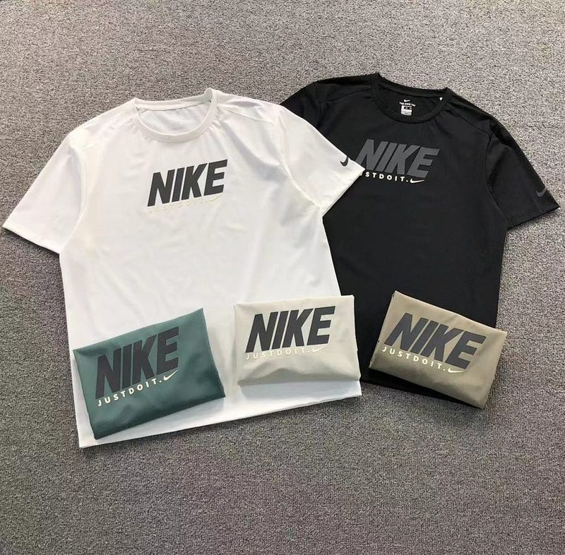 NIKE T-SHIRT 561