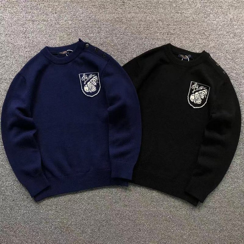 L SWEATER 620