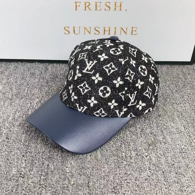 L HAT 692