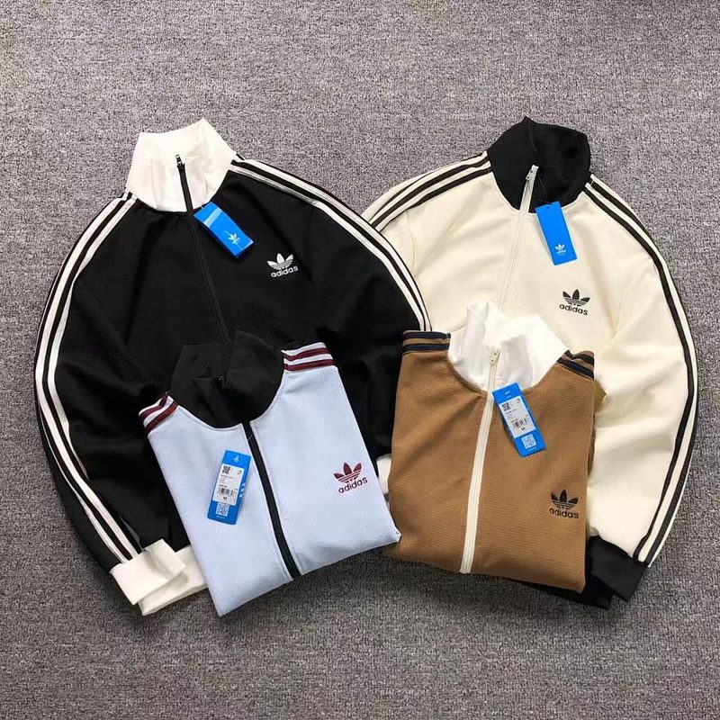 ADIDAS JACKET 747