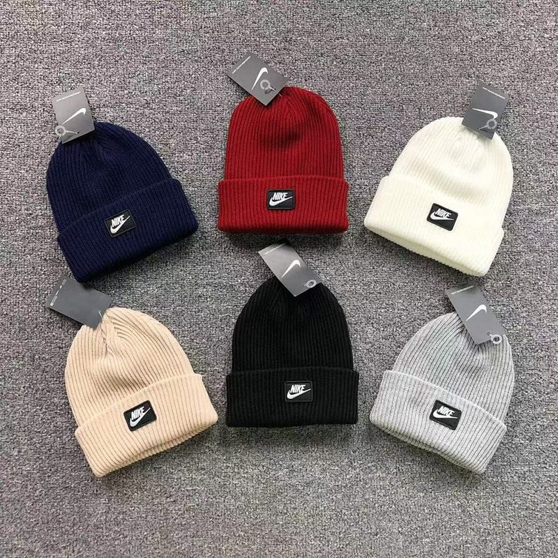 NIKE HAT 818