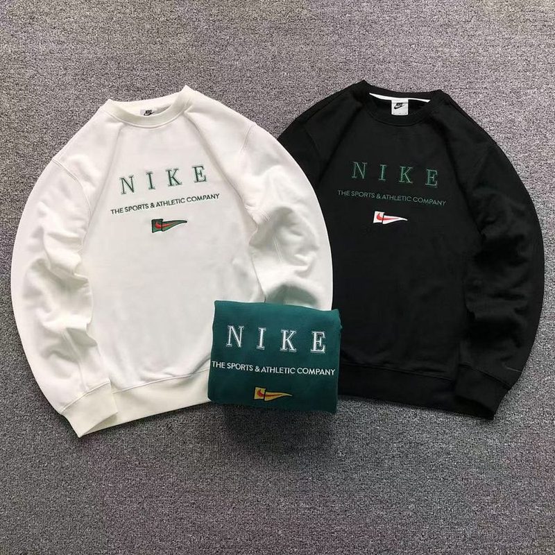 NIKE HOODIE 820
