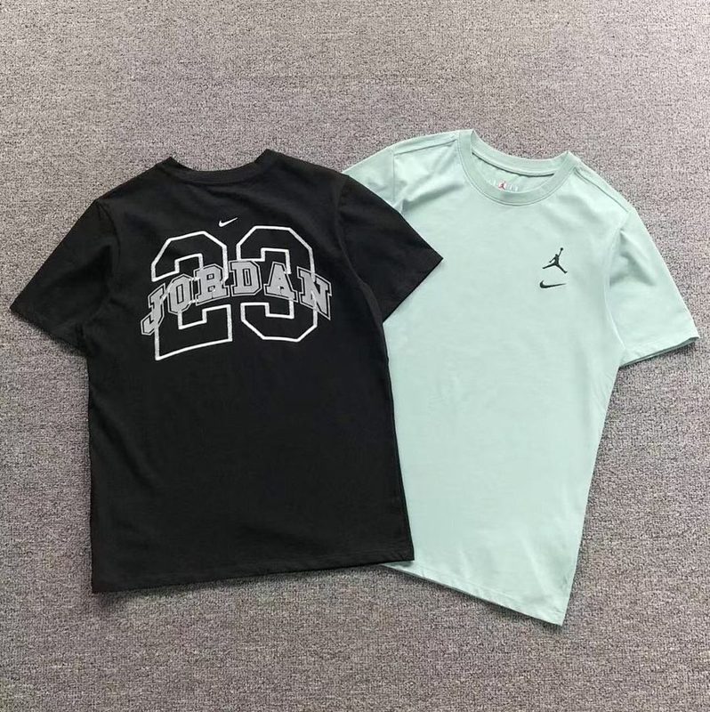 NIKE AR JRAN T-SHIRT 930