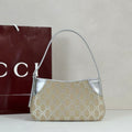 BAG #1037