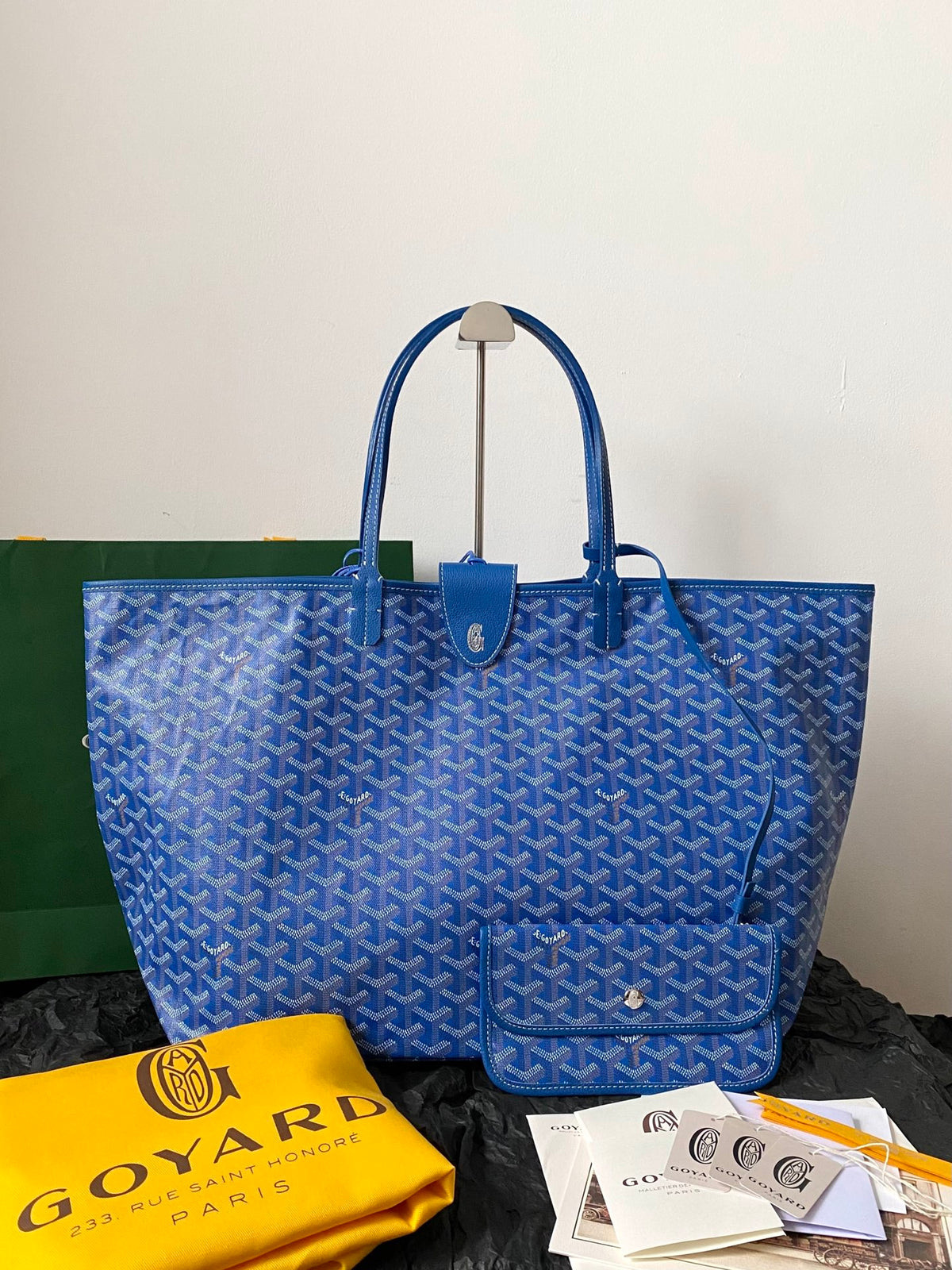 BAG #1074